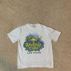 Vintage kids rainforest cafe t shirt